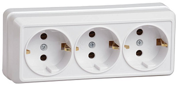 РС23-3-ОБ Розетка 3местн. с з/к 16А откр.уст. ОКТАВА (белый)