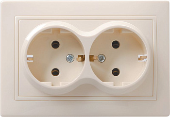 РС12-3-ККм Розетка 2местн. с з/к без защ.штор. 16А КВАРТА (кремовый)